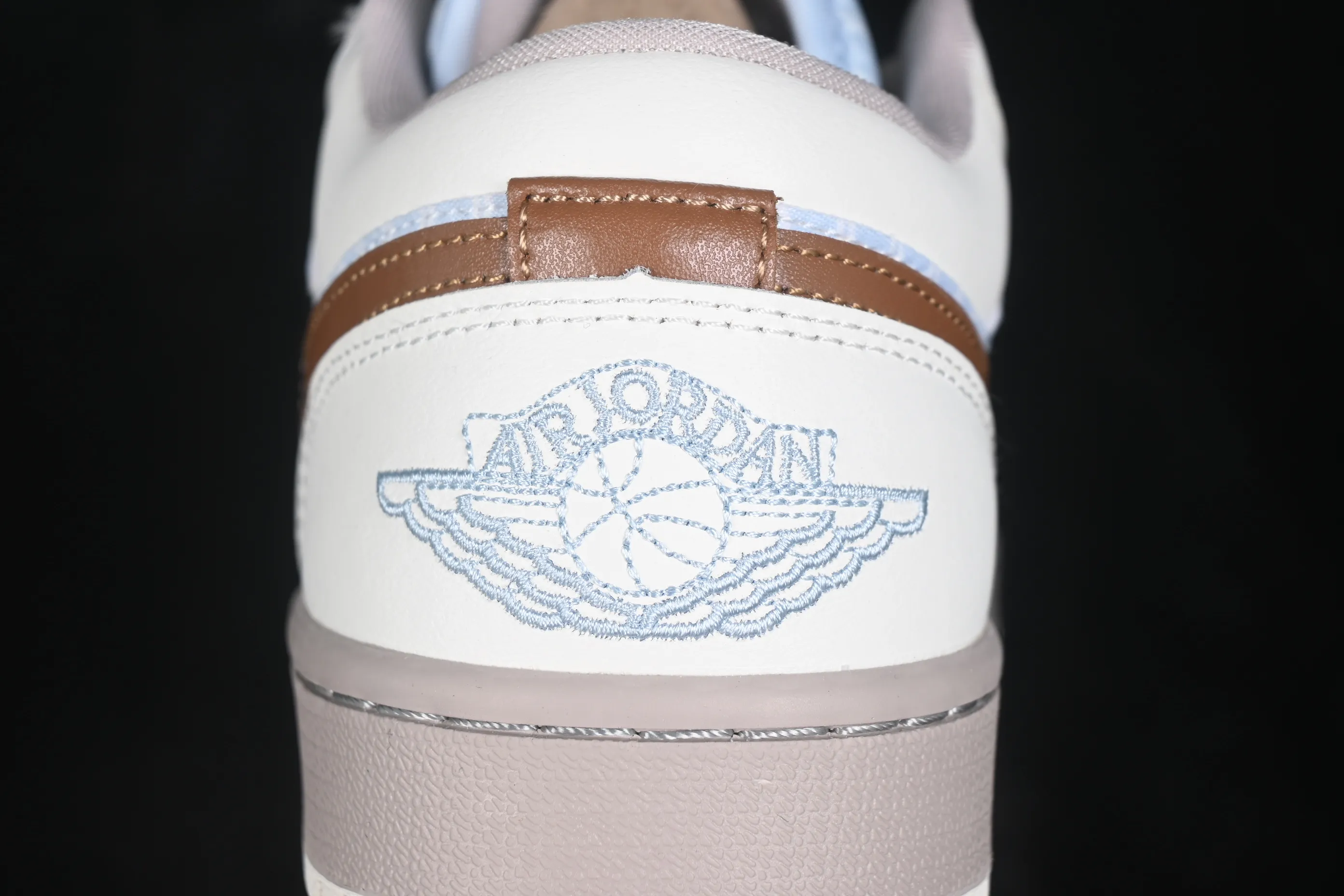 All categories Air Jordan Jordan series basketball shoes Air Jordan 1 Low Air Jordan 1 Low AJ1 Joe 1 low-top retro culture basketball shoes IR7553-422